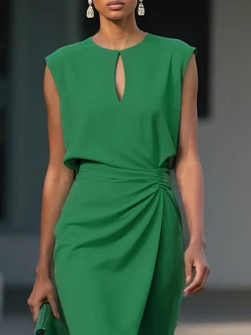 Elegant Keyhole Neck Sheath Dress with Ruched Waist Detail